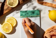 Ultimate Weight Loss Tips for Sustainable Success Colorful salad preparation showcasing healthy weight loss tips.